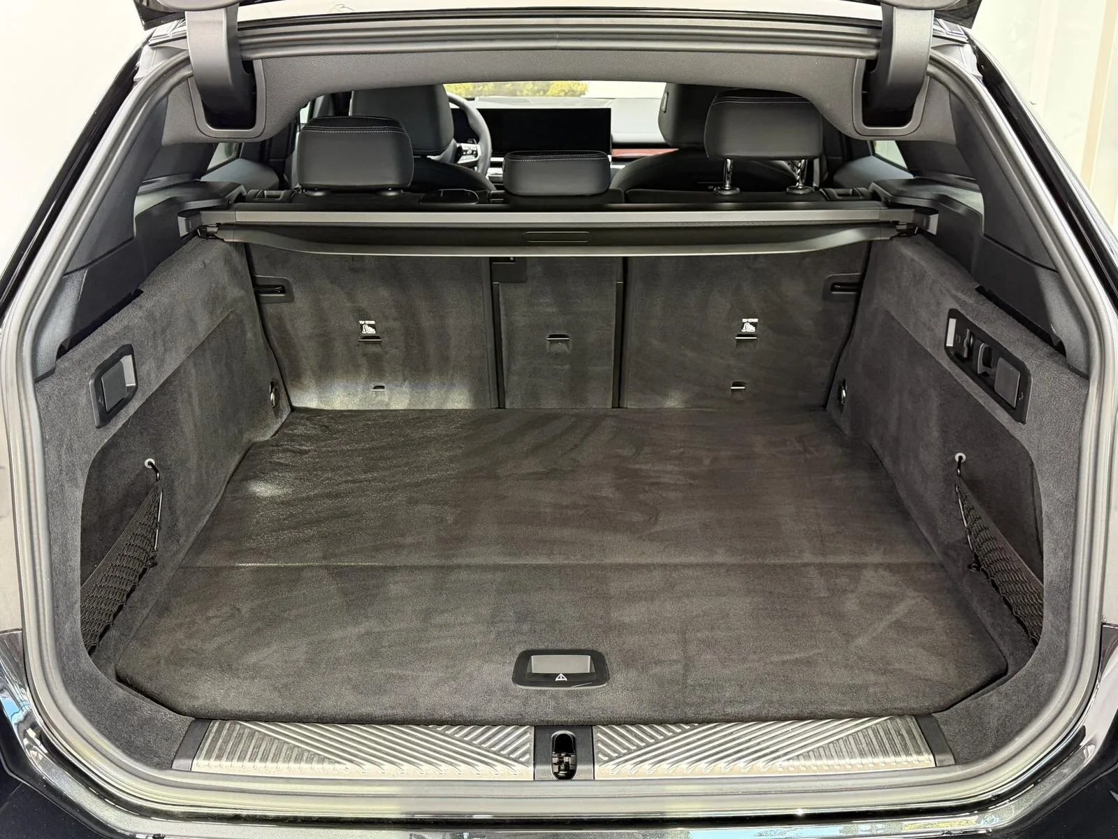2025 BMW 540d Touring, 22/30