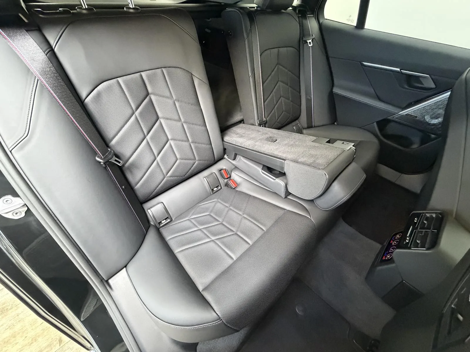 2025 BMW 540d Touring, 26/30