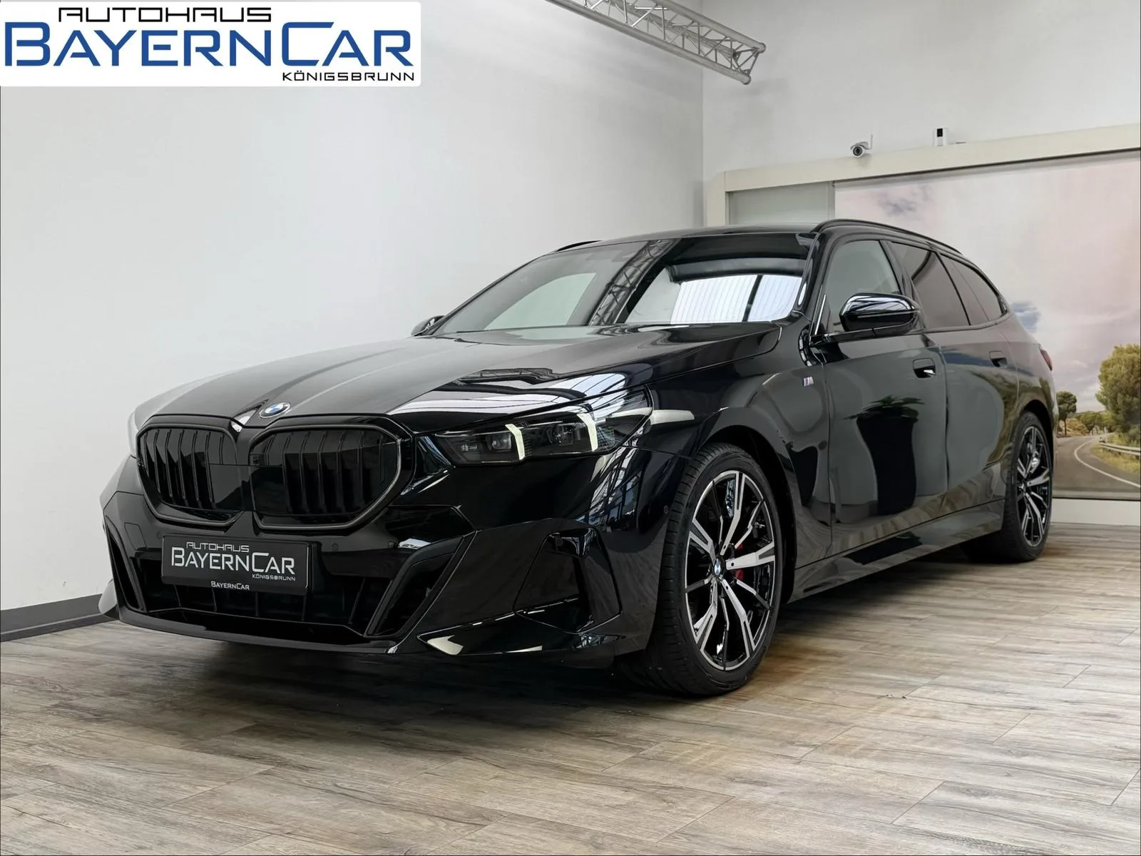 2025 BMW 540d Touring angeboten von einem Fachhändler in Königsbrunn, Deutschland, Hauptfoto
