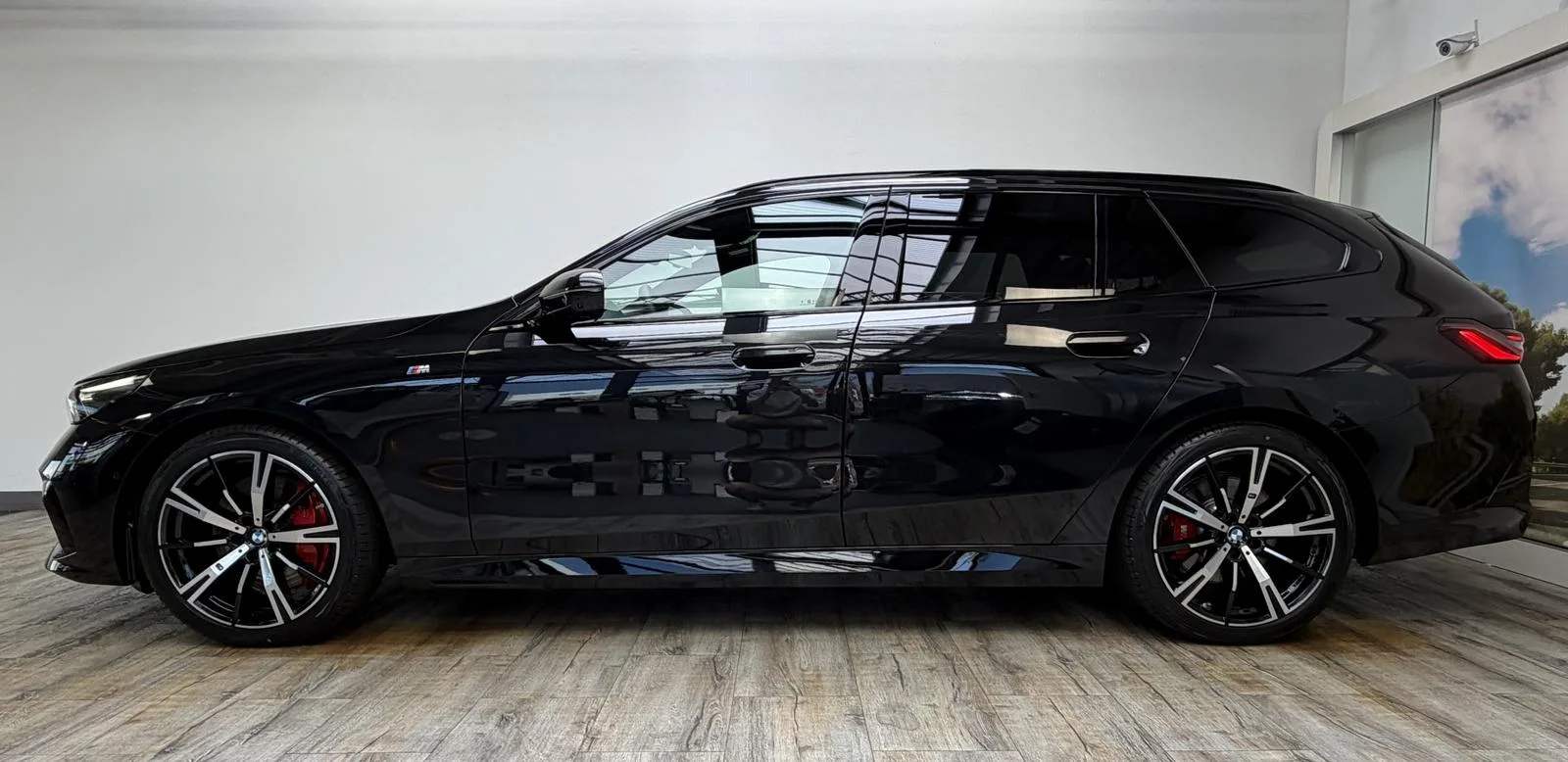 2025 BMW 540d Touring, 3/30