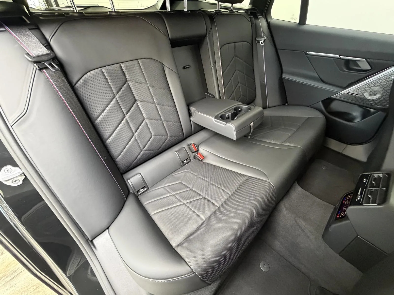 2025 BMW 540d Touring, 28/30