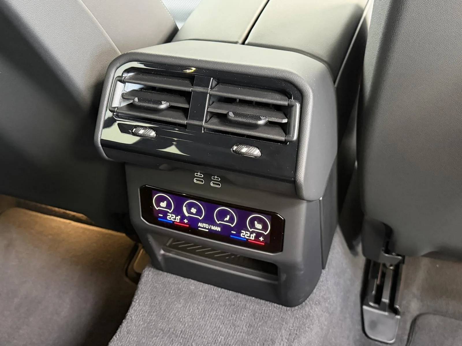 2025 BMW 540d Touring, 30/30
