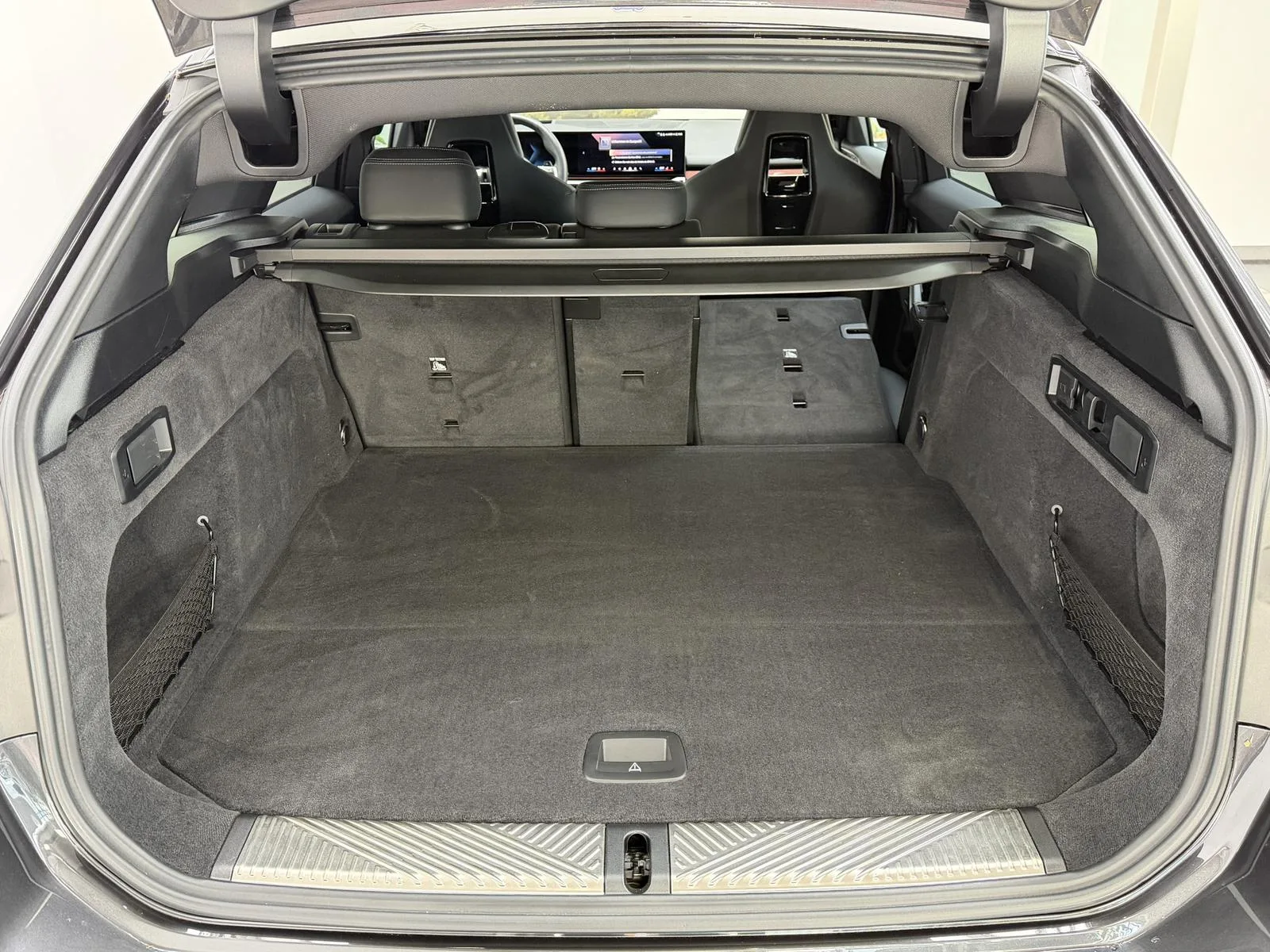 2025 BMW 540d Touring, 21/30