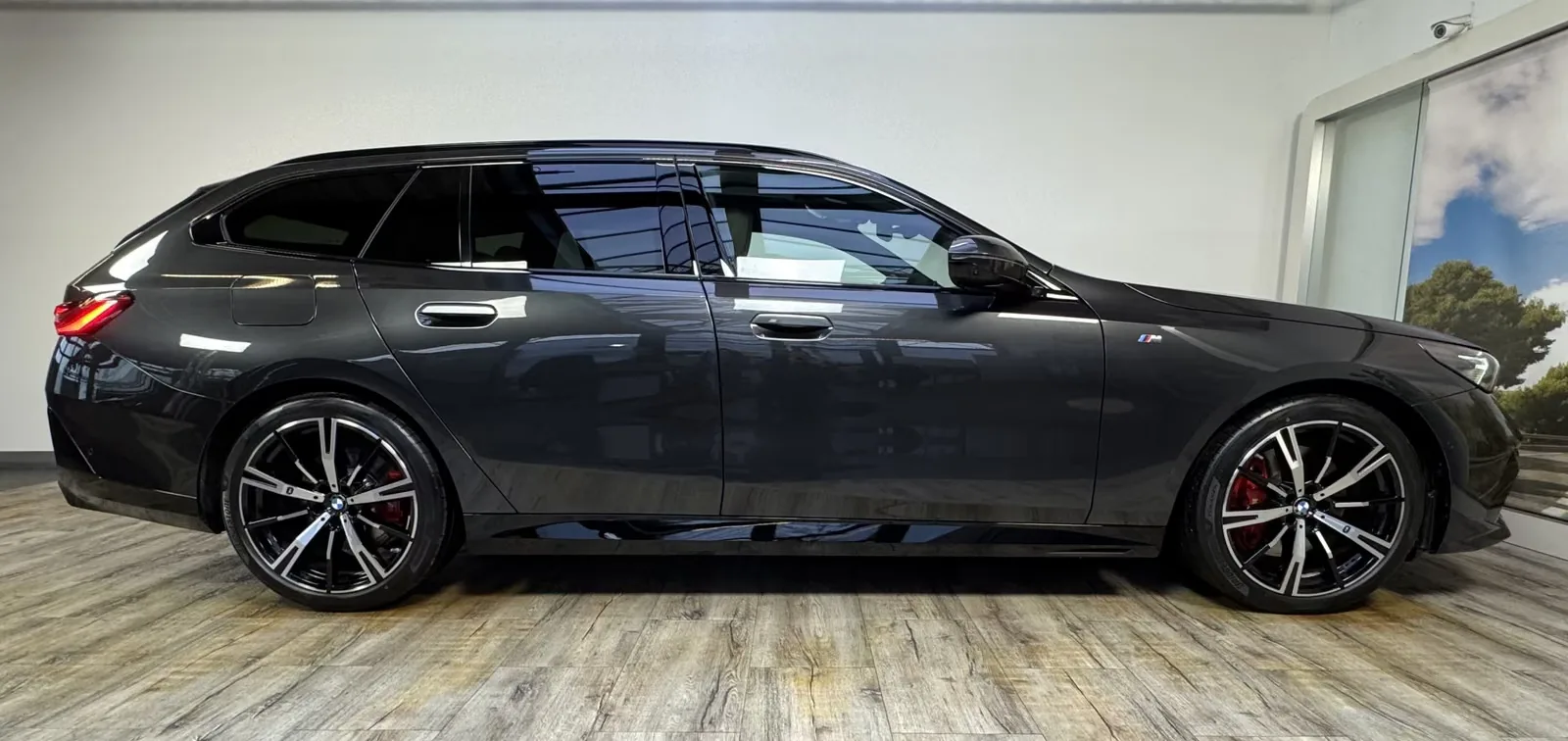 2025 BMW 540d Touring, 4/30