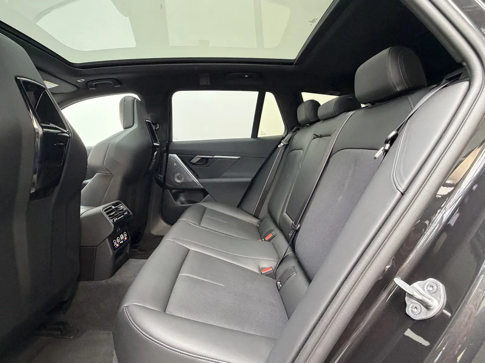2025 BMW 540d Touring, 17/30