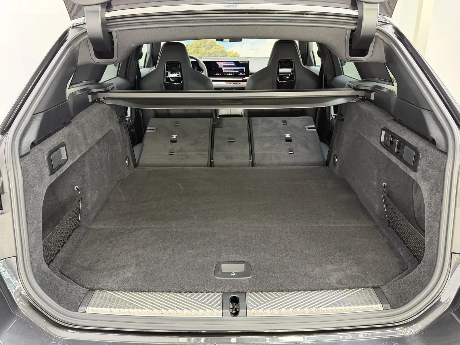 2025 BMW 540d Touring, 22/30