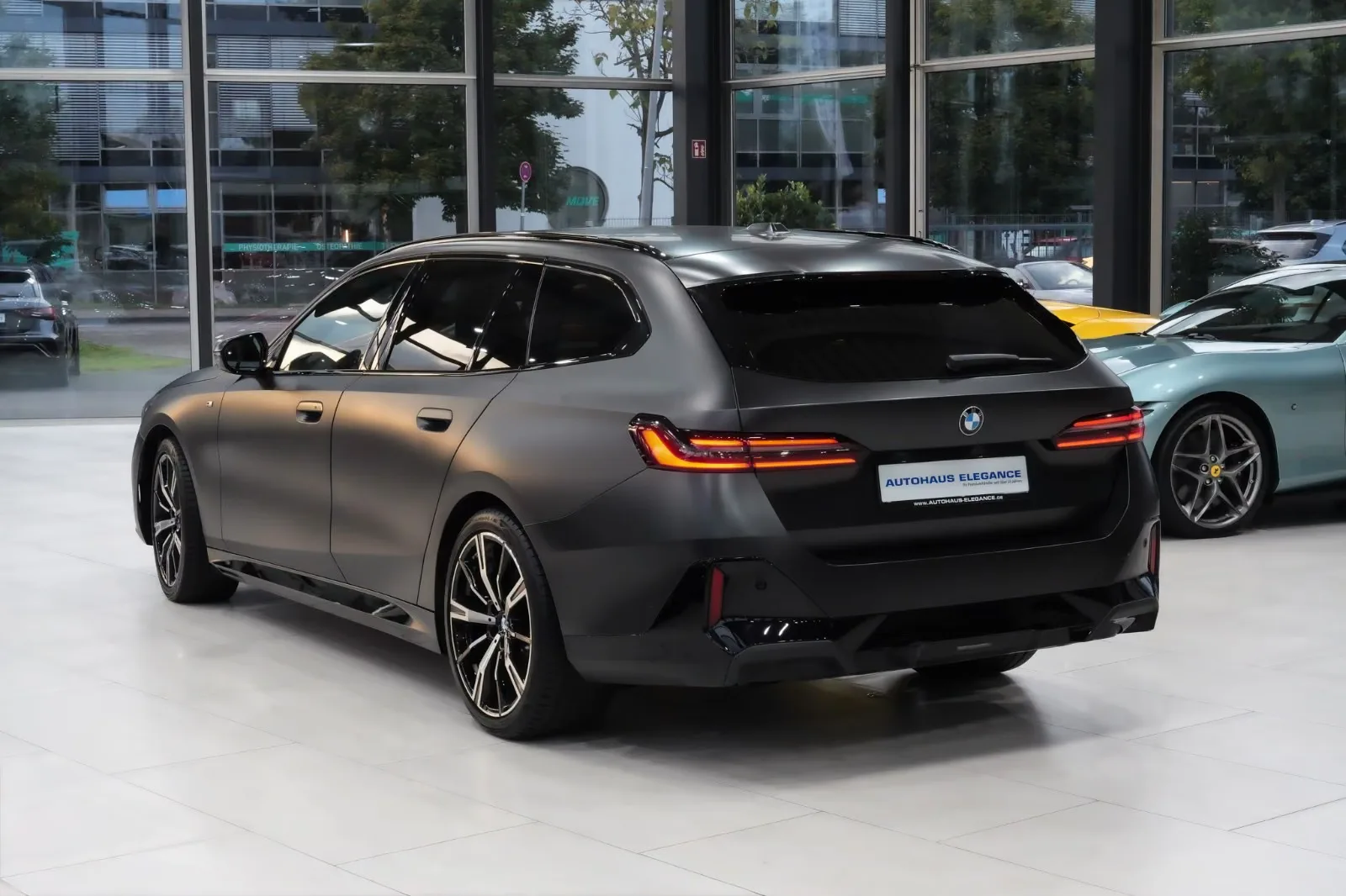 2025 BMW 540d Touring, 3/30