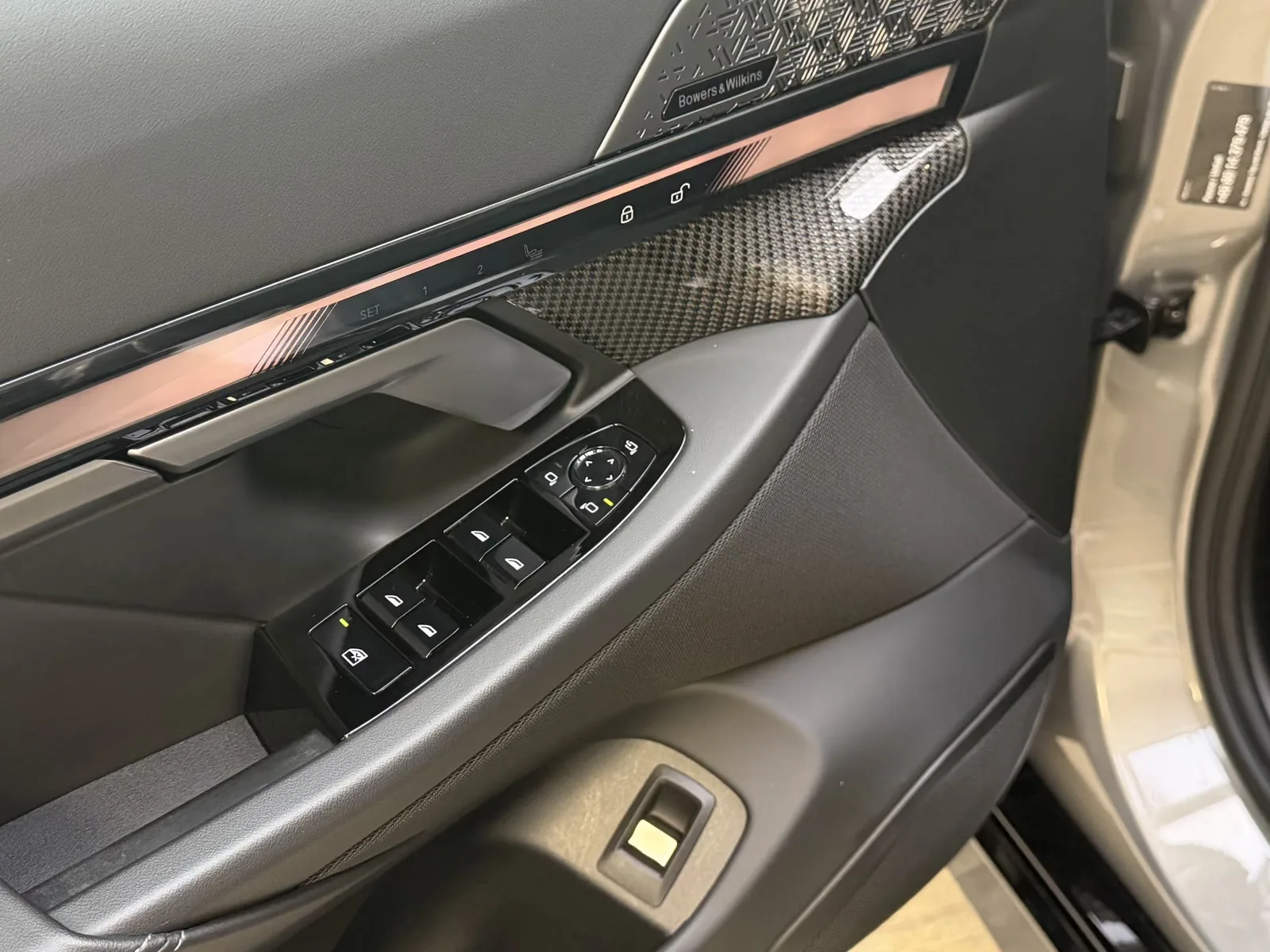 2025 BMW 550e Touring, 17/30