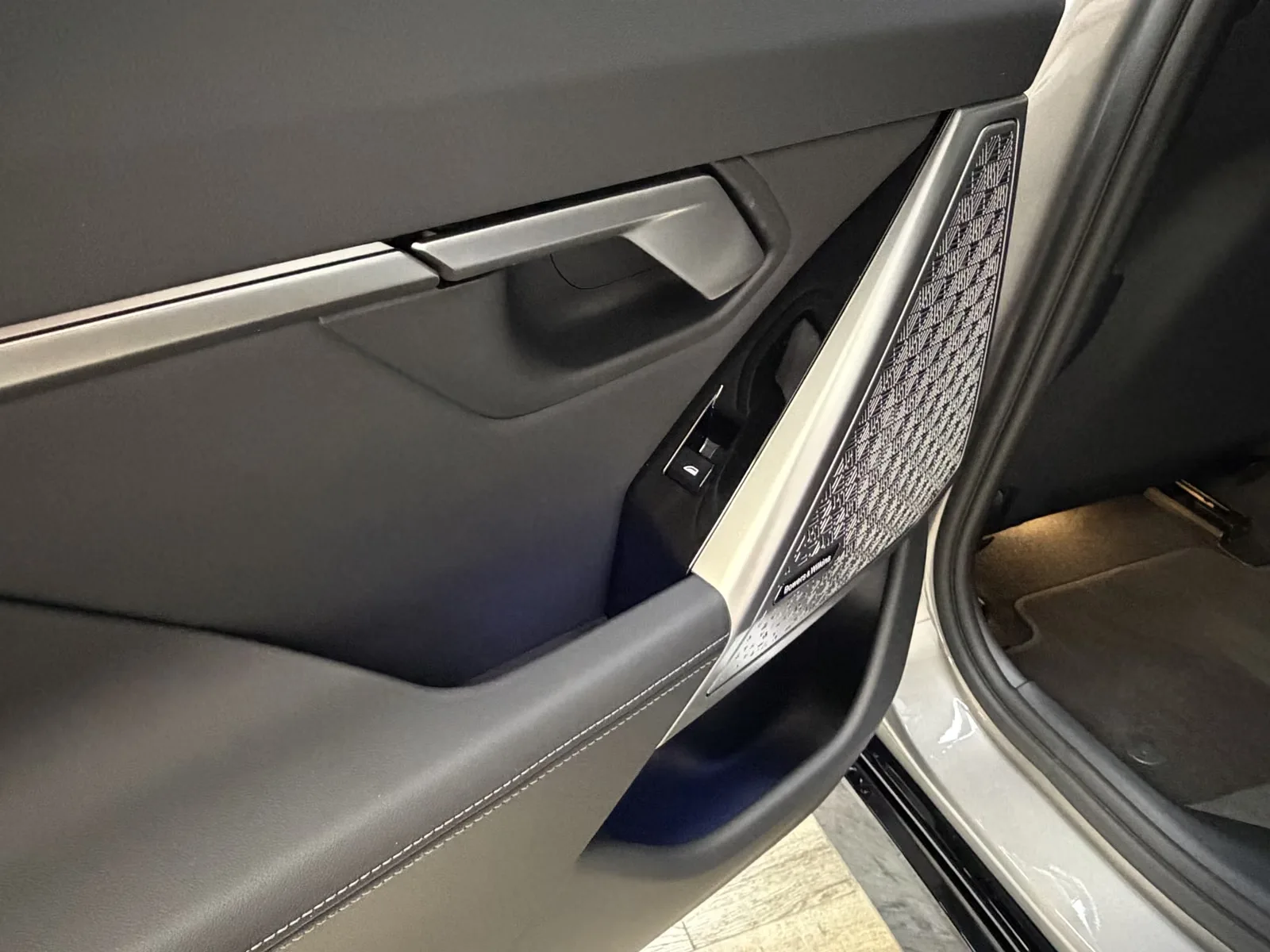 2025 BMW 550e Touring, 21/30