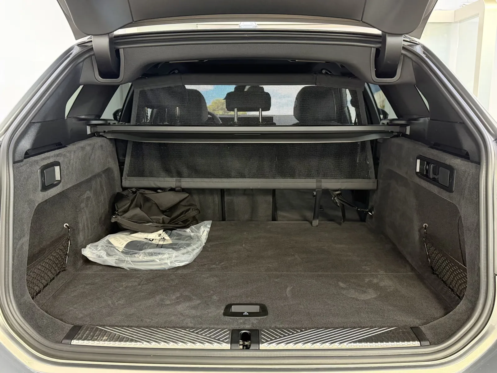 2025 BMW 550e Touring, 24/30