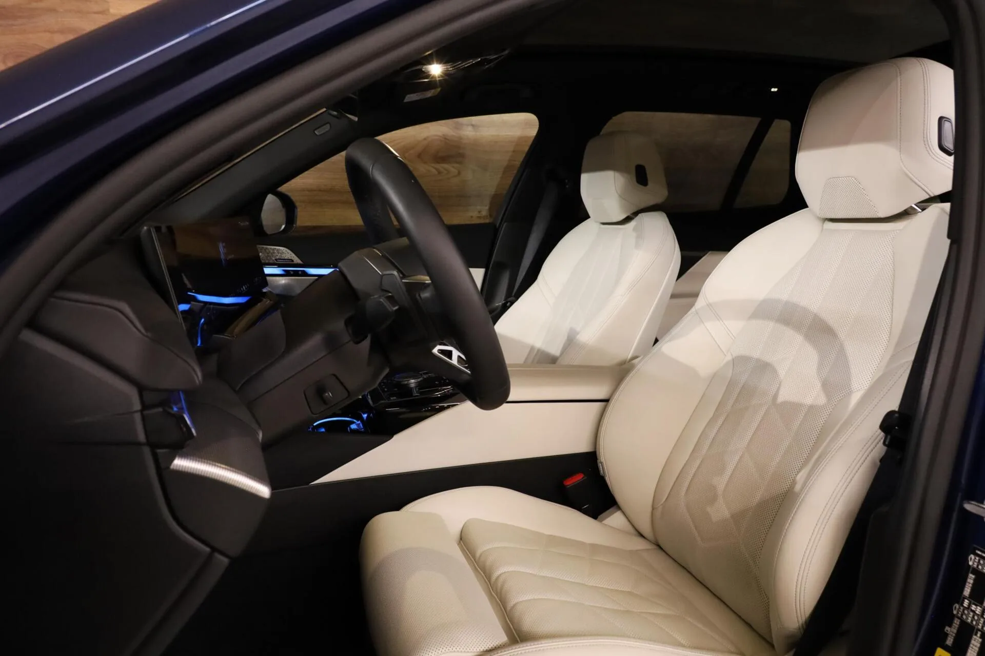 2025 BMW 550e xDrive Touring, 6/30