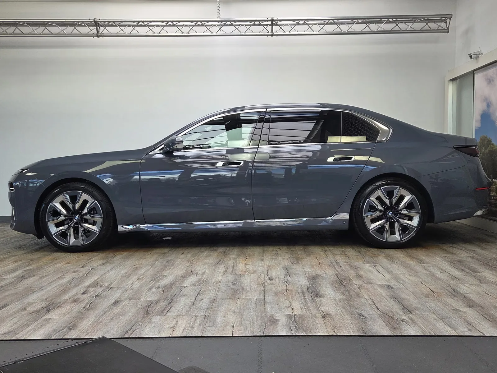 2025 BMW 740d Design Pure Excellence, 3/30