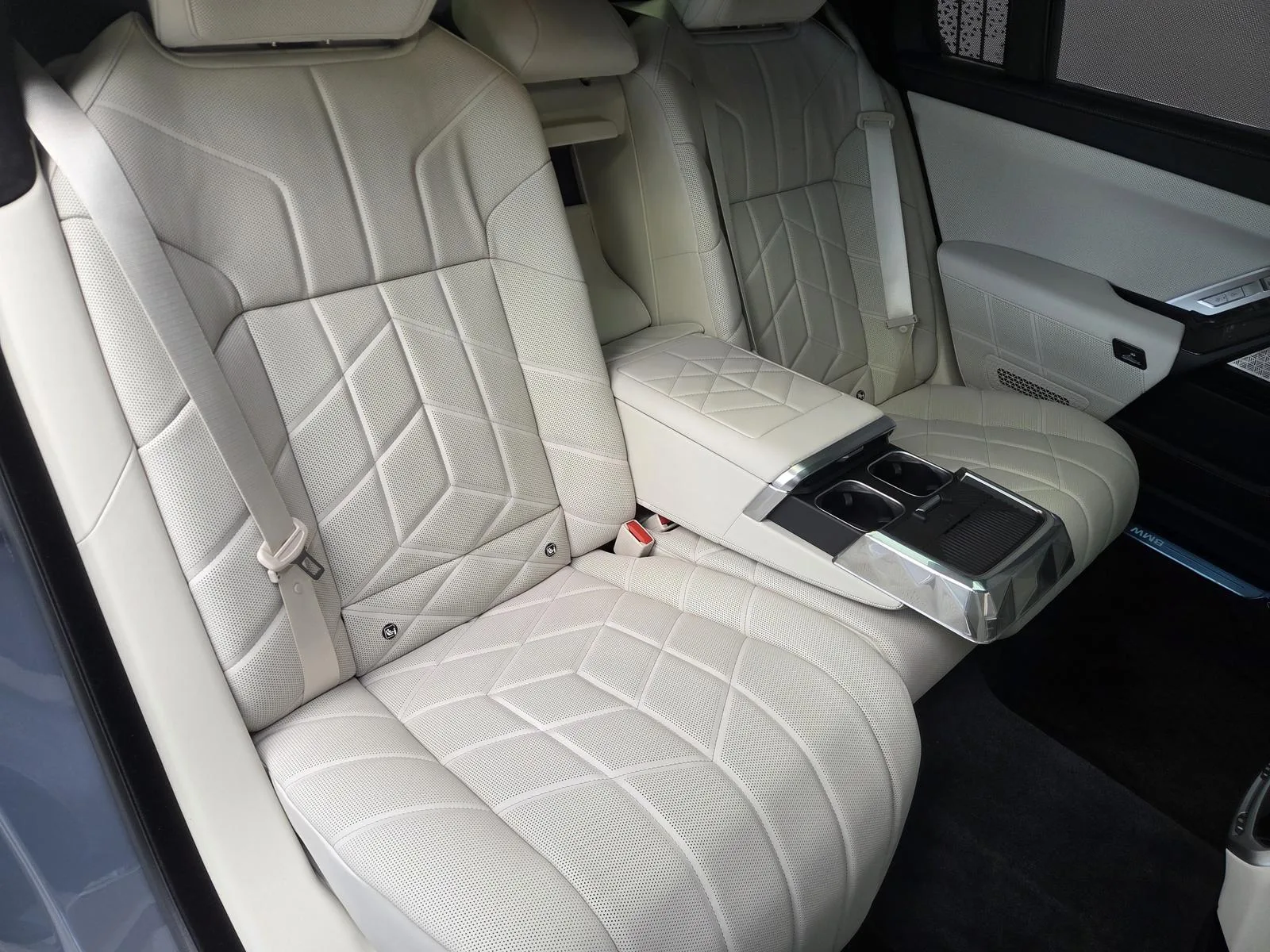 2025 BMW 740d Design Pure Excellence, 25/30