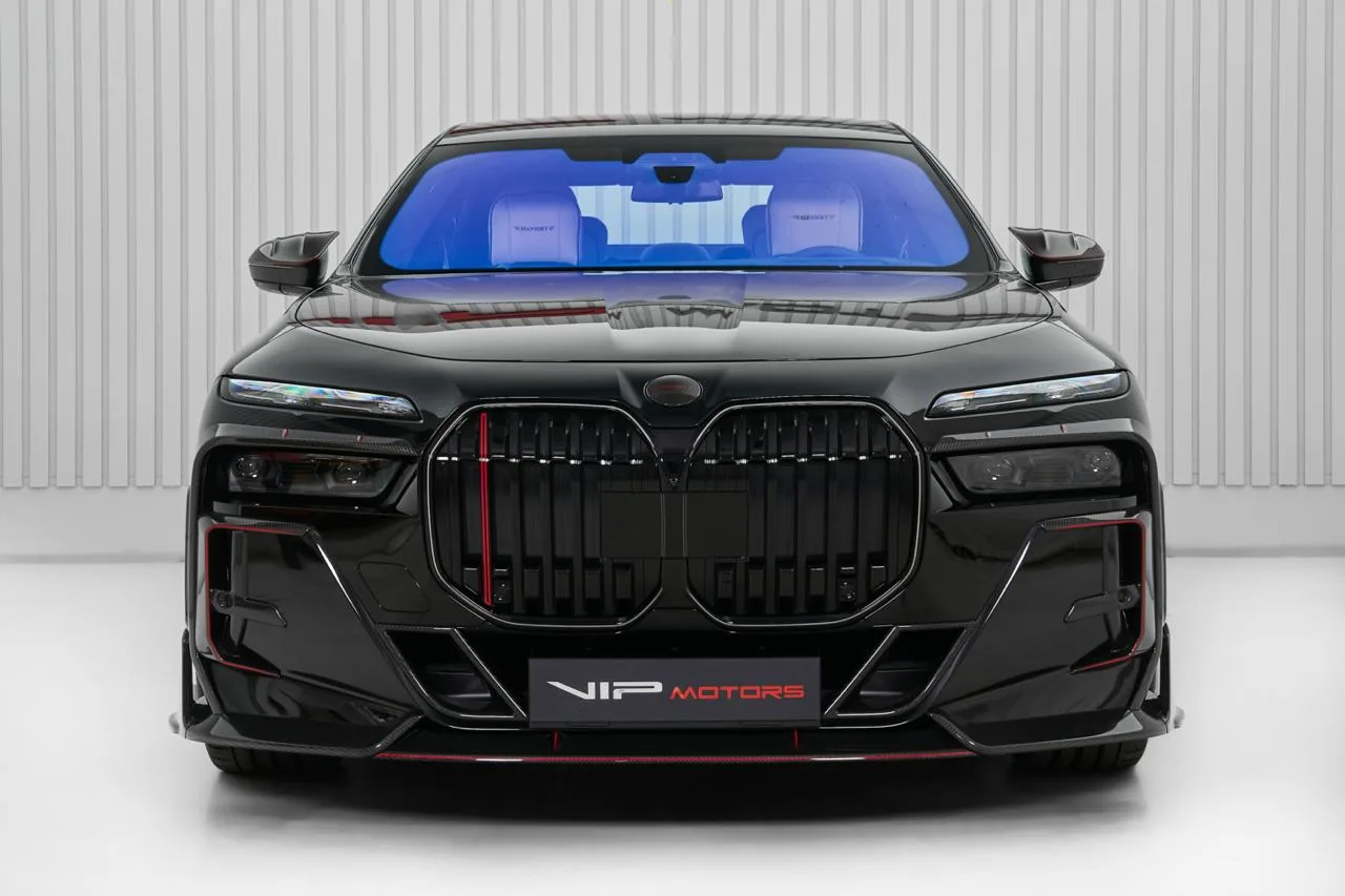 2025 BMW 760i Mansory, 2/18