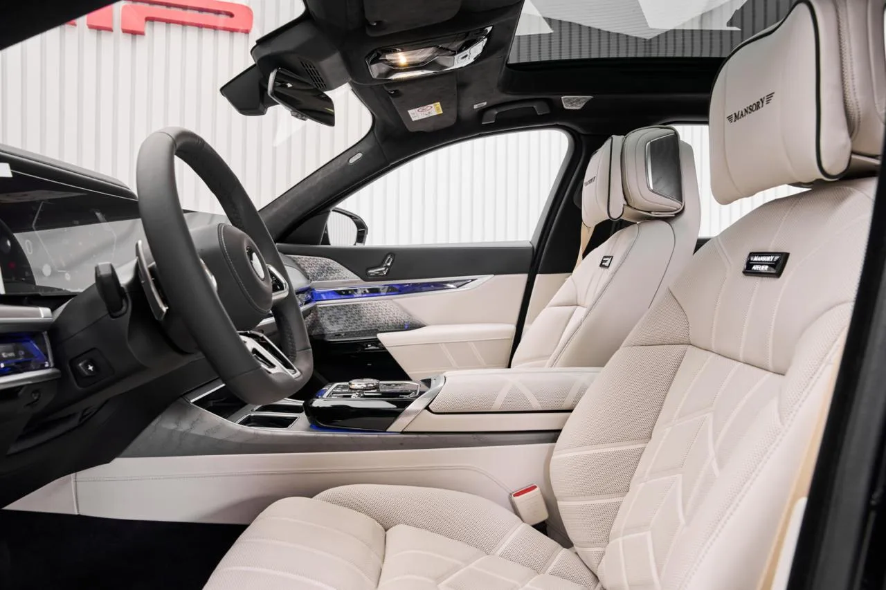 2025 BMW 760i Mansory, 8/18
