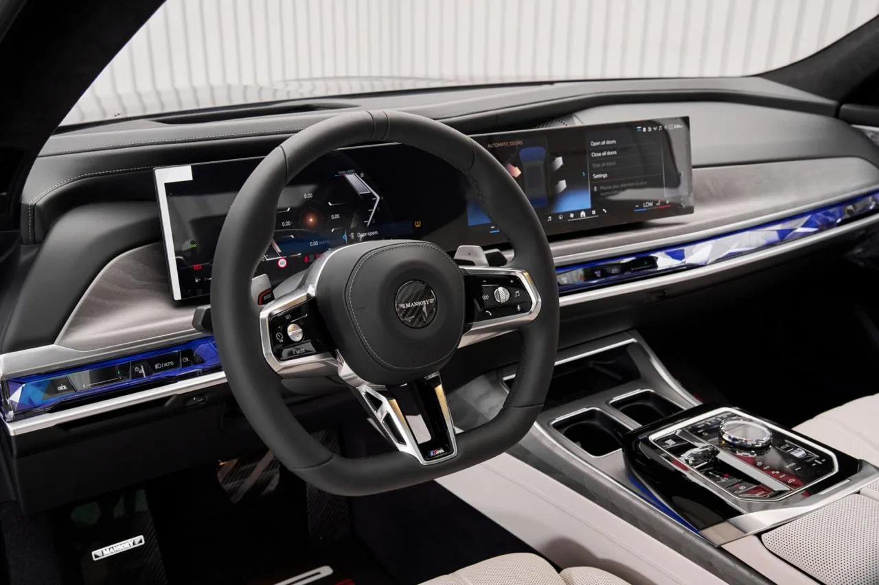 2025 BMW 760i Mansory, 12/18