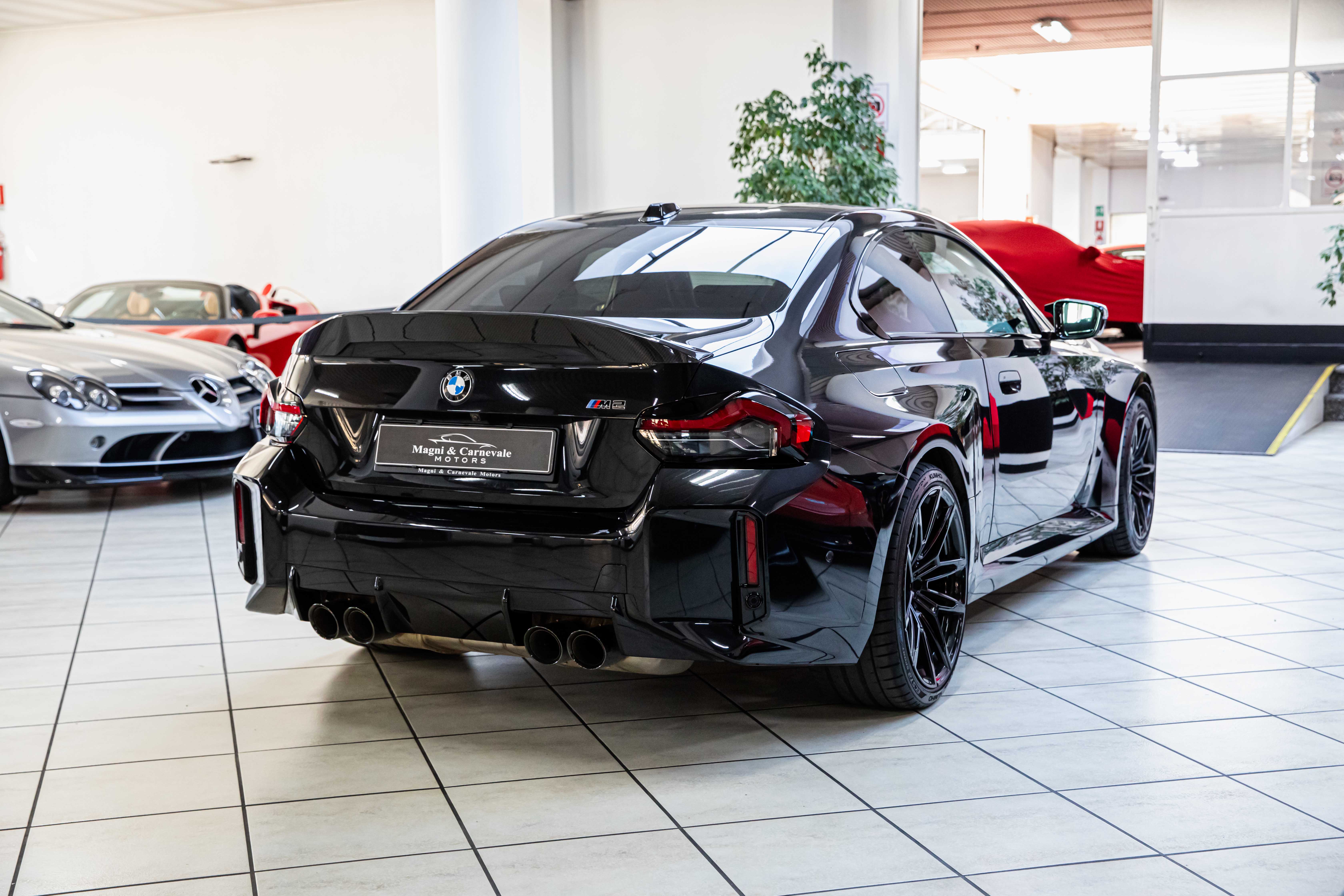 2025 BMW M2 angeboten von einem Fachhändler in Milan, Italien, Foto 11 von 20