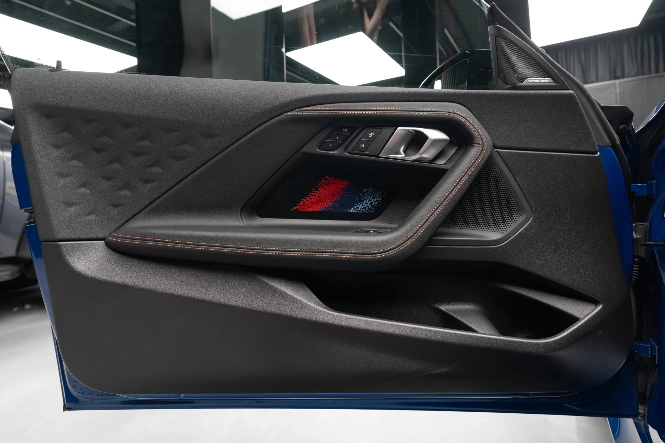 2025 BMW M240i xDrive Coupé, 11/30