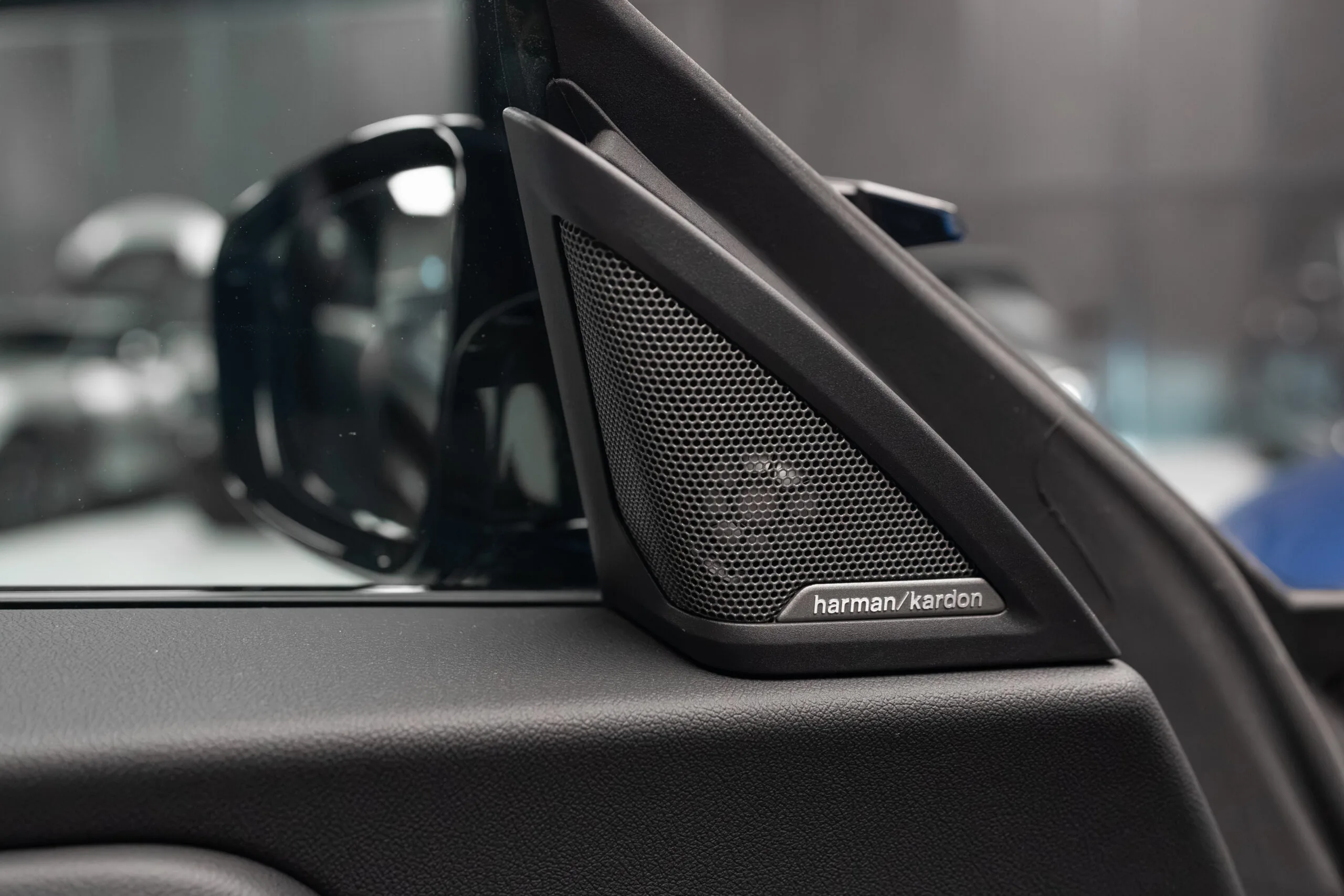 2025 BMW M240i xDrive Coupé, 12/30
