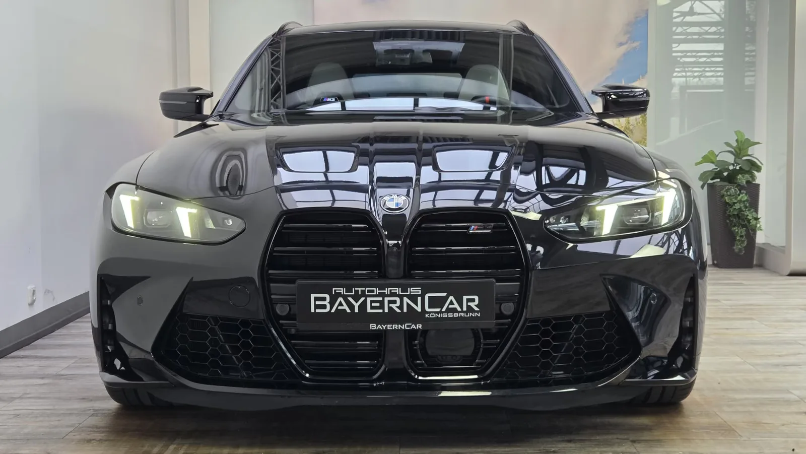 2025 BMW M3 Competition Touring, 2/30
