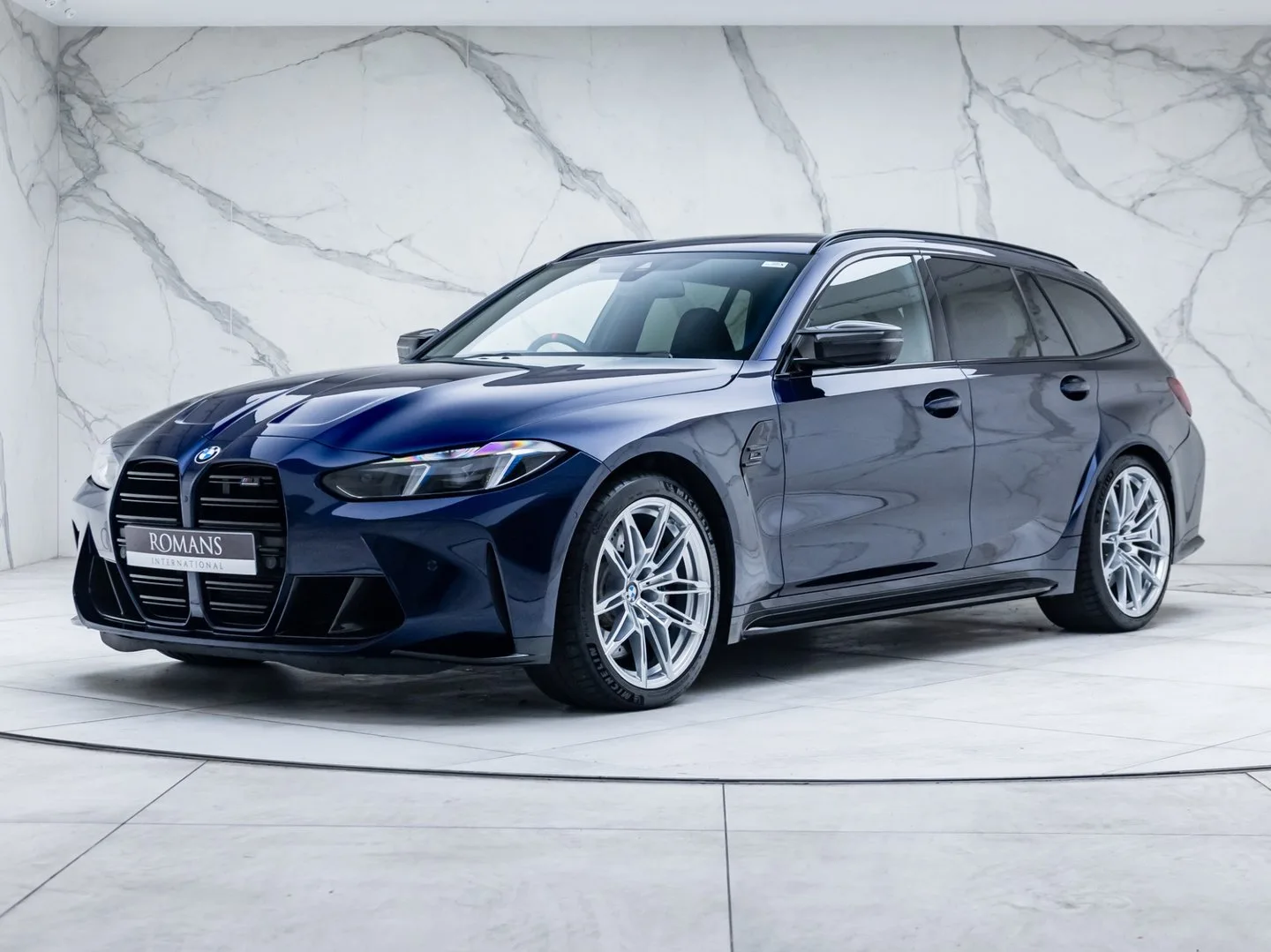 2025 BMW M3 Competition Touring angeboten von einem Fachhändler in Banstead, Vereinigtes Königreich, Hauptfoto