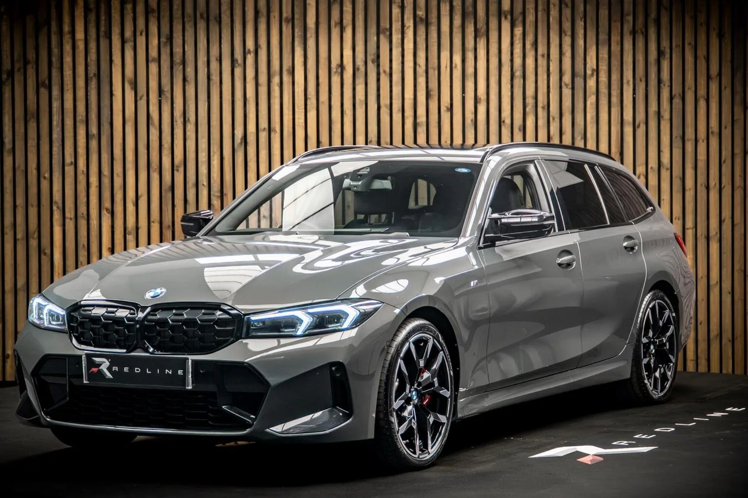 2025 BMW M340i xDrive Touring angeboten von einem Fachhändler in Knaresborough, Vereinigtes Königreich, Hauptfoto