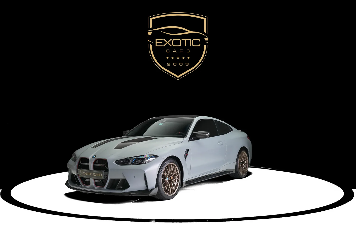 2025 BMW M4 CS proposée par un concessionnaire spécialisé à Dubaï, Émirats arabes unis, photo principale