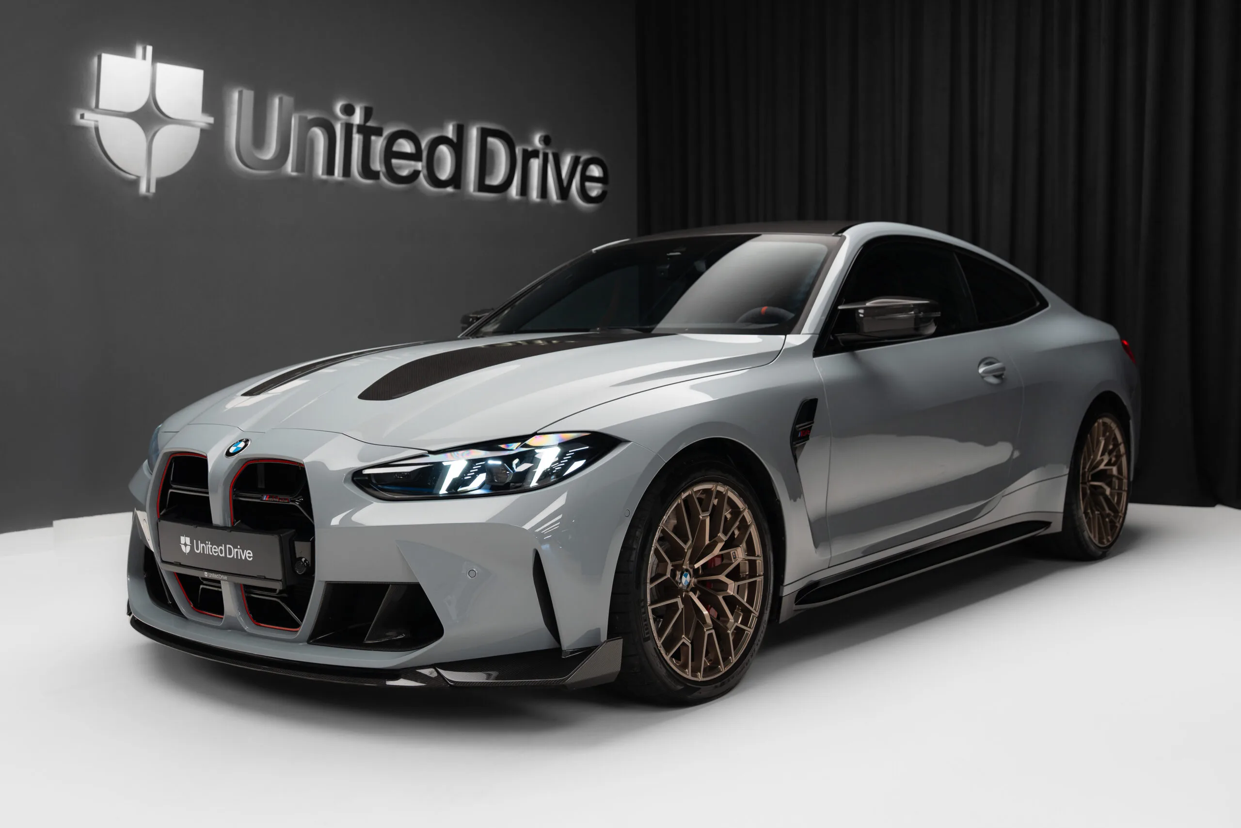 2025 BMW M4 CS angeboten von einem Fachhändler in Voluntari, Rumänien, Hauptfoto