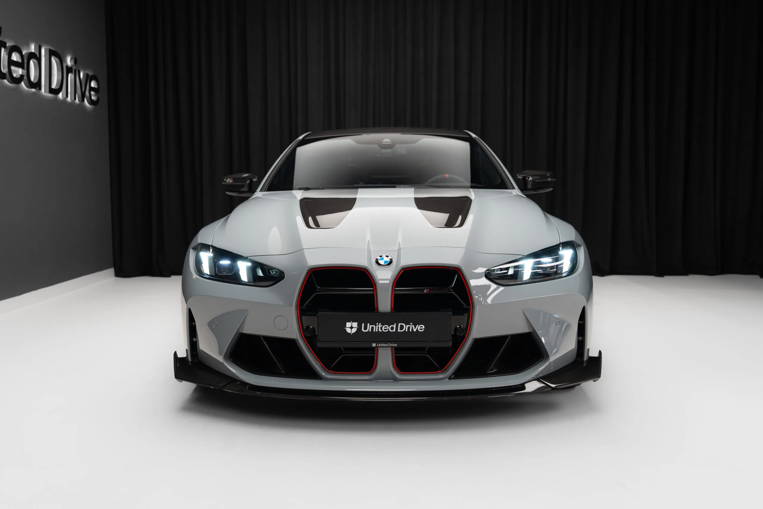 2025 BMW M4 CS, 2/30