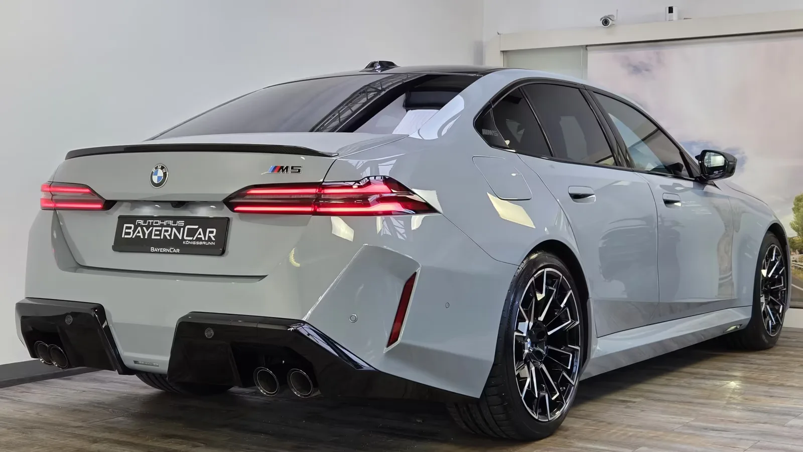 2025 BMW M5, 7/30