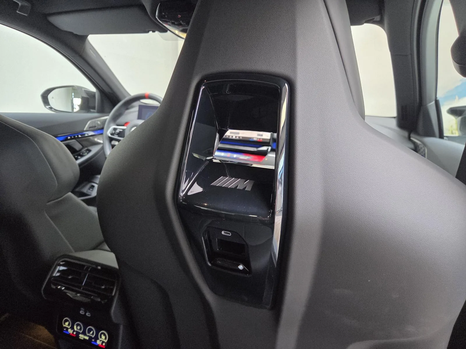 2025 BMW M5, 30/30