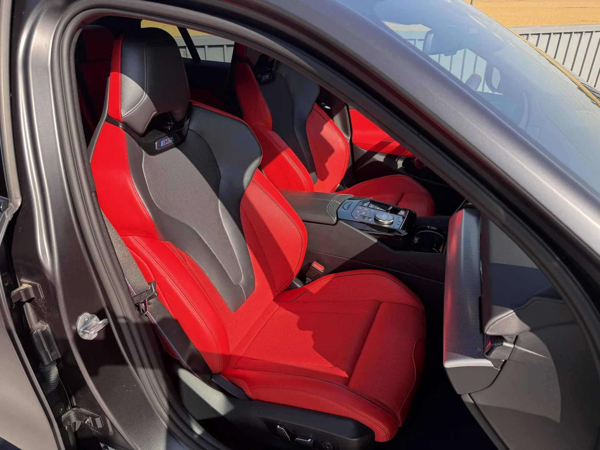 2025 BMW M5, 9/23