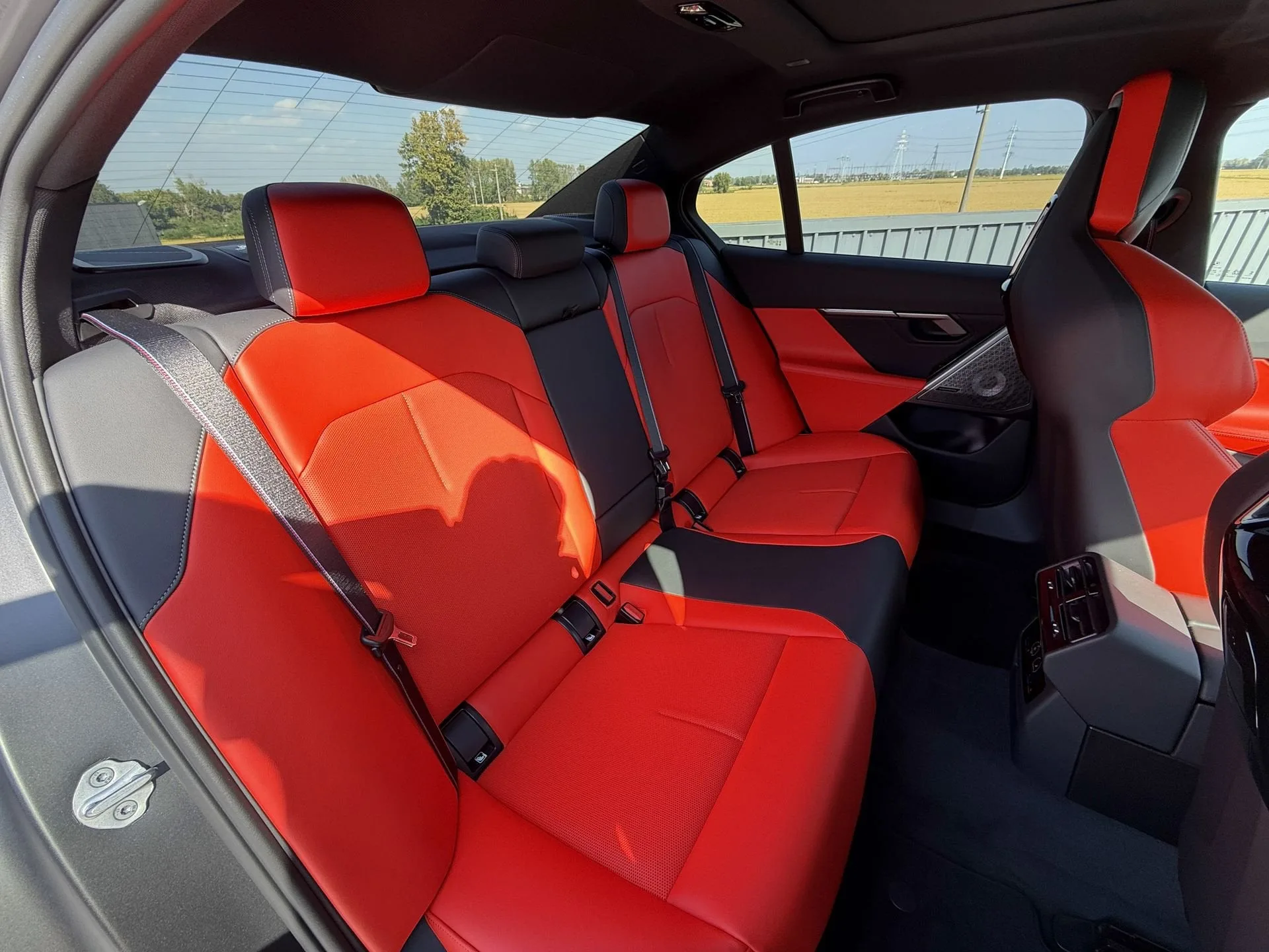 2025 BMW M5, 10/23
