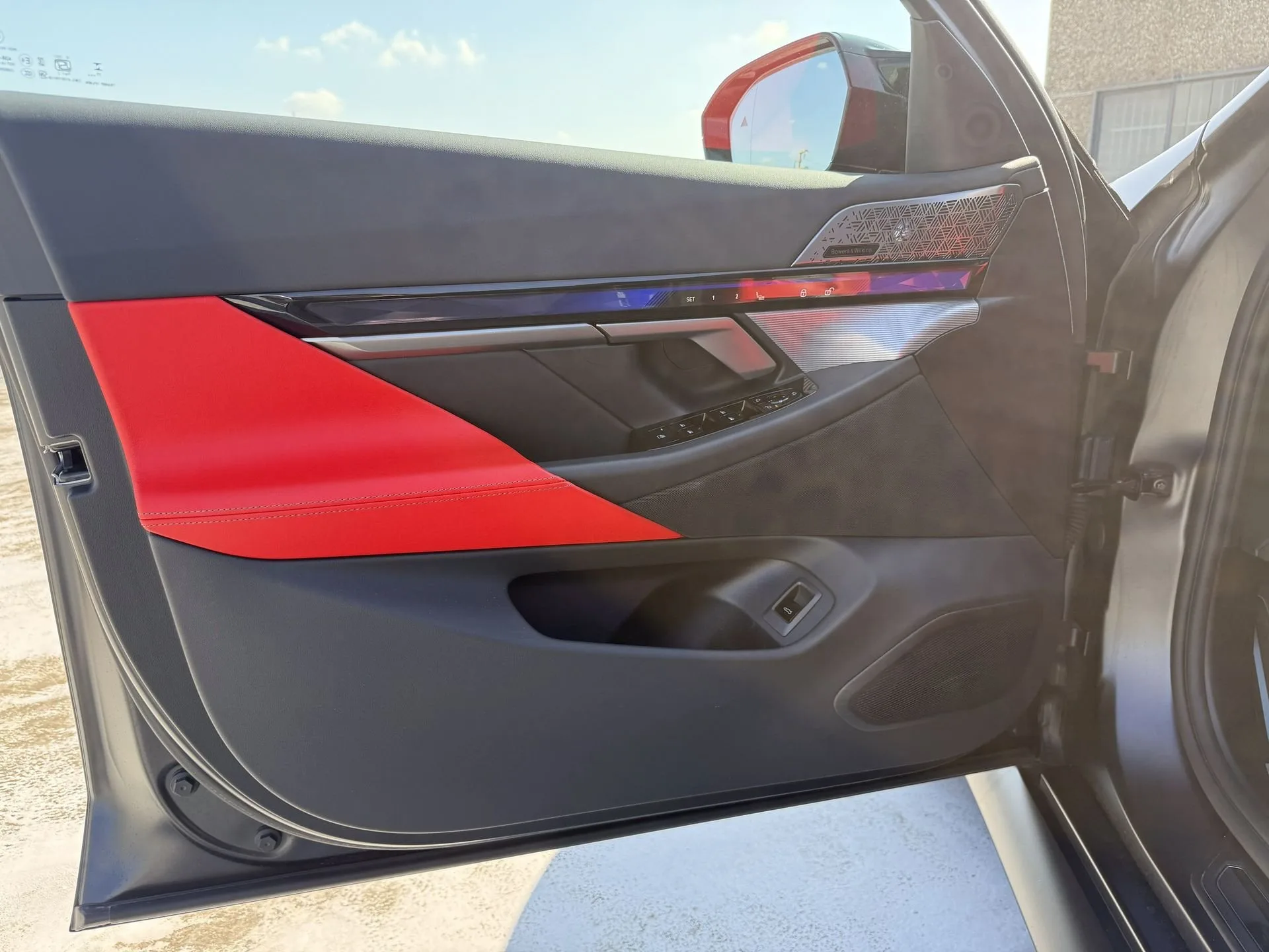 2025 BMW M5, 12/23