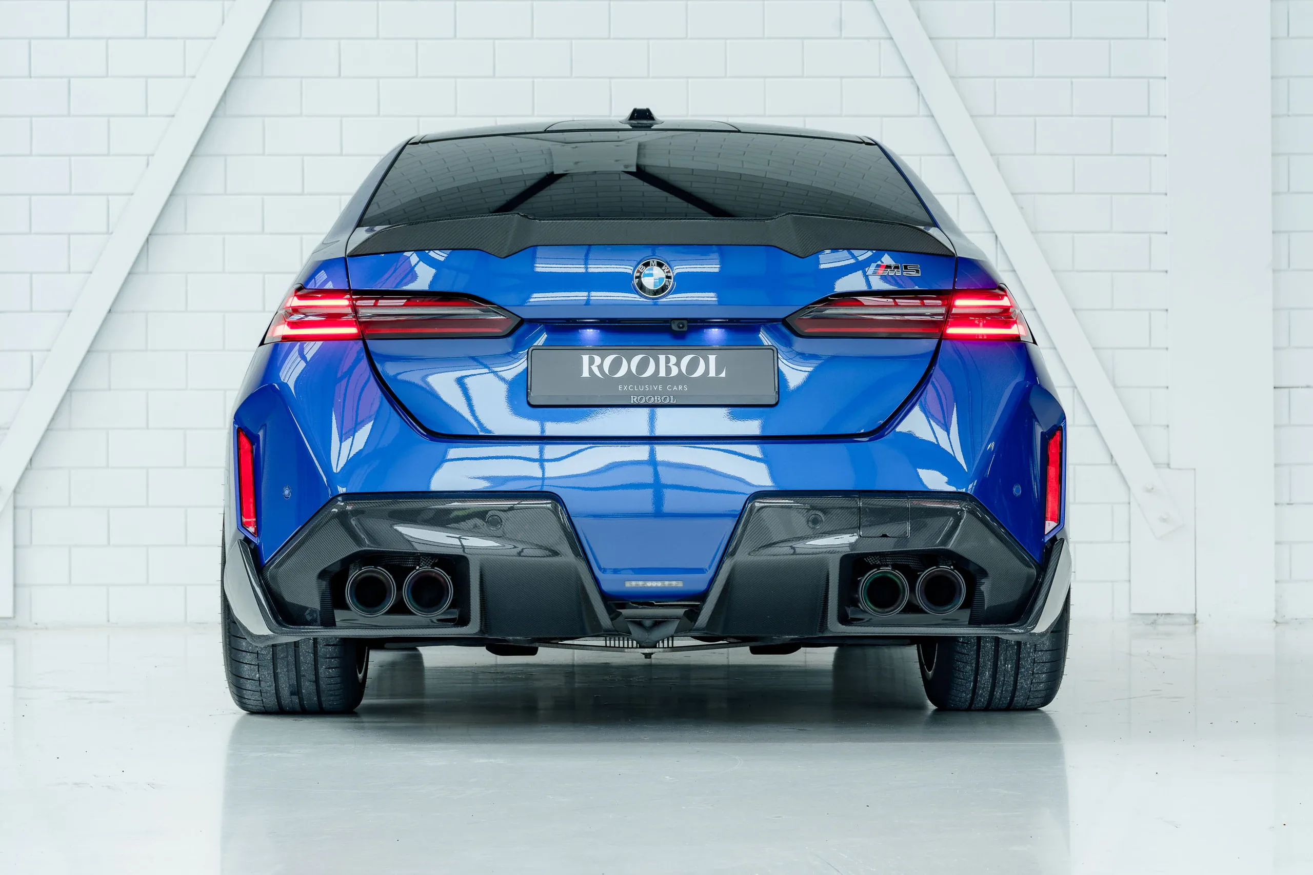 2025 BMW M5, 4/30
