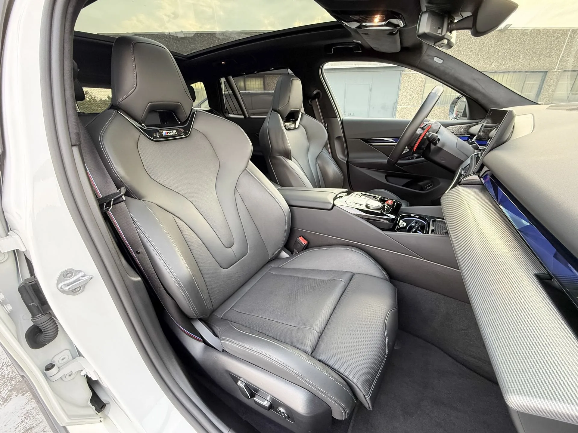 2025 BMW M5 Touring, 10/20