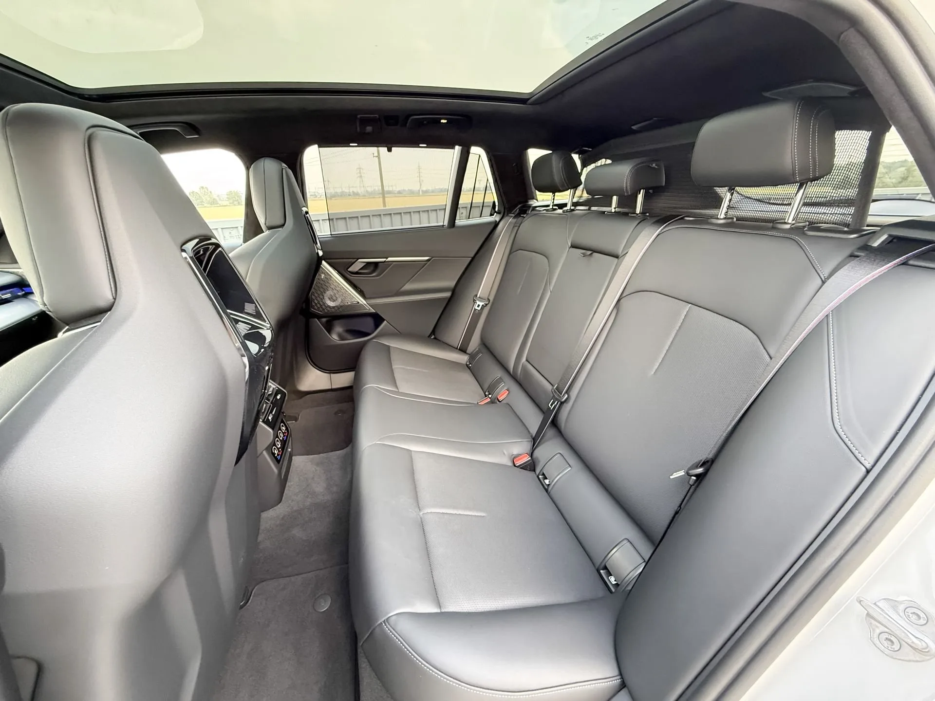 2025 BMW M5 Touring, 14/20