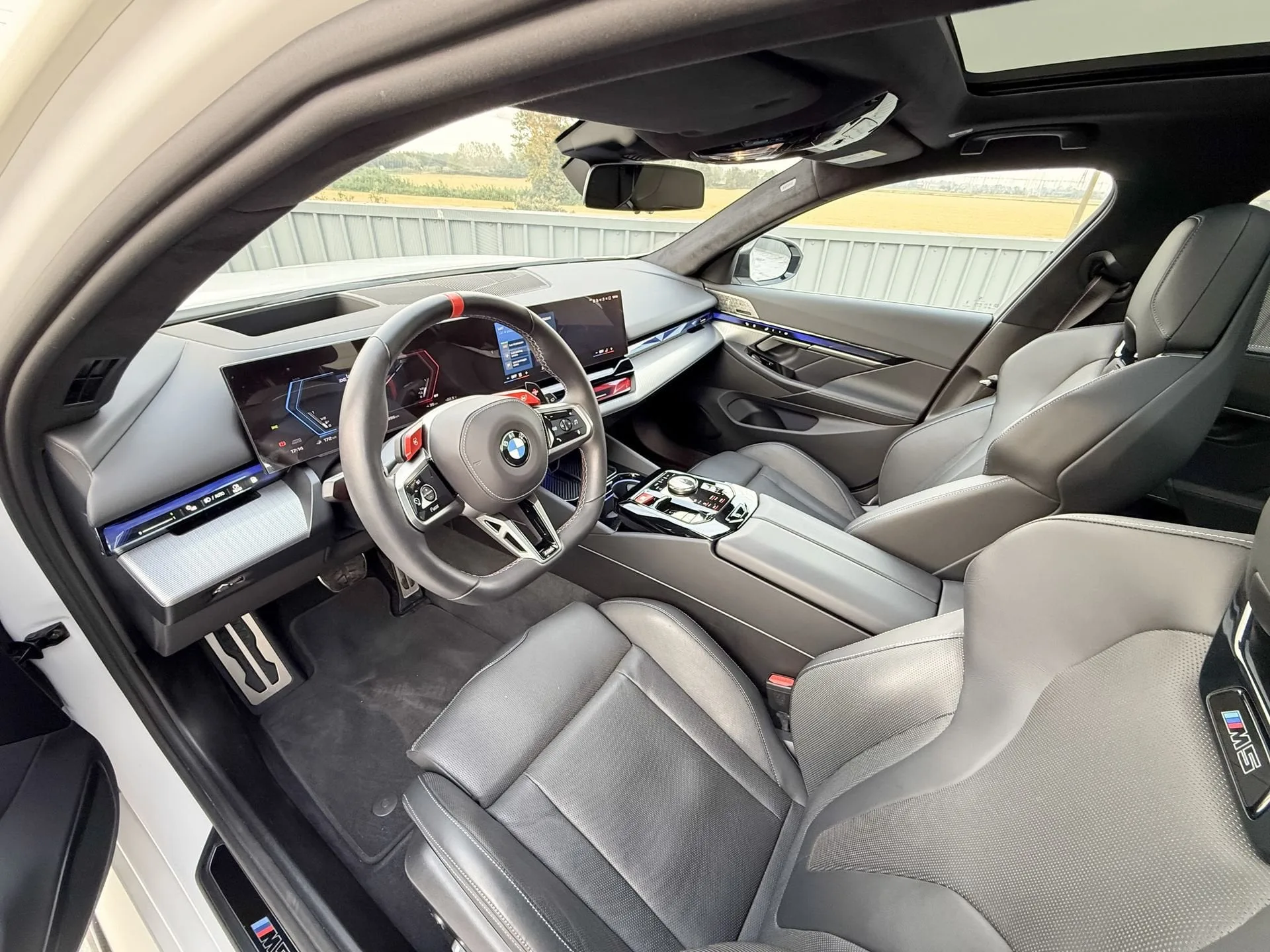 2025 BMW M5 Touring, 15/20