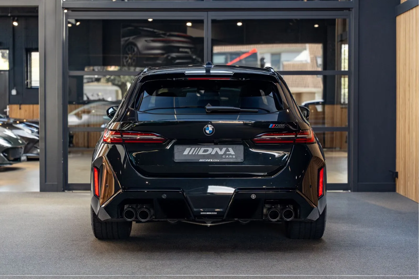 2025 BMW M5 Touring, 5/30