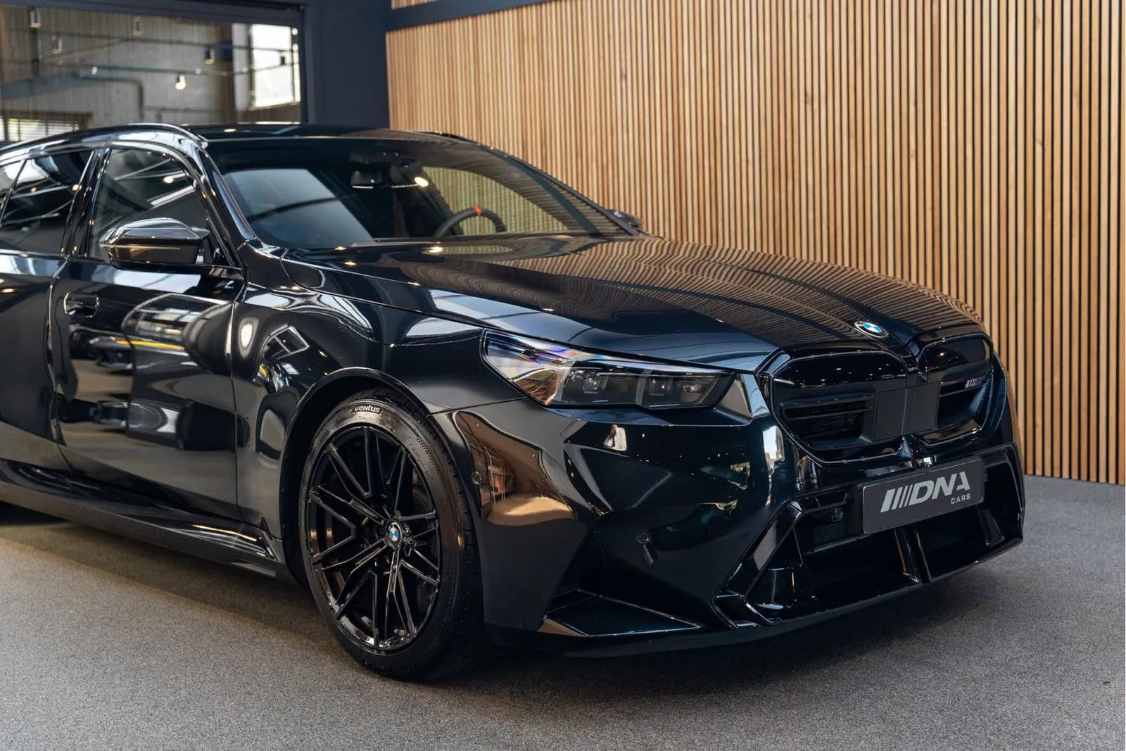 2025 BMW M5 Touring, 7/30