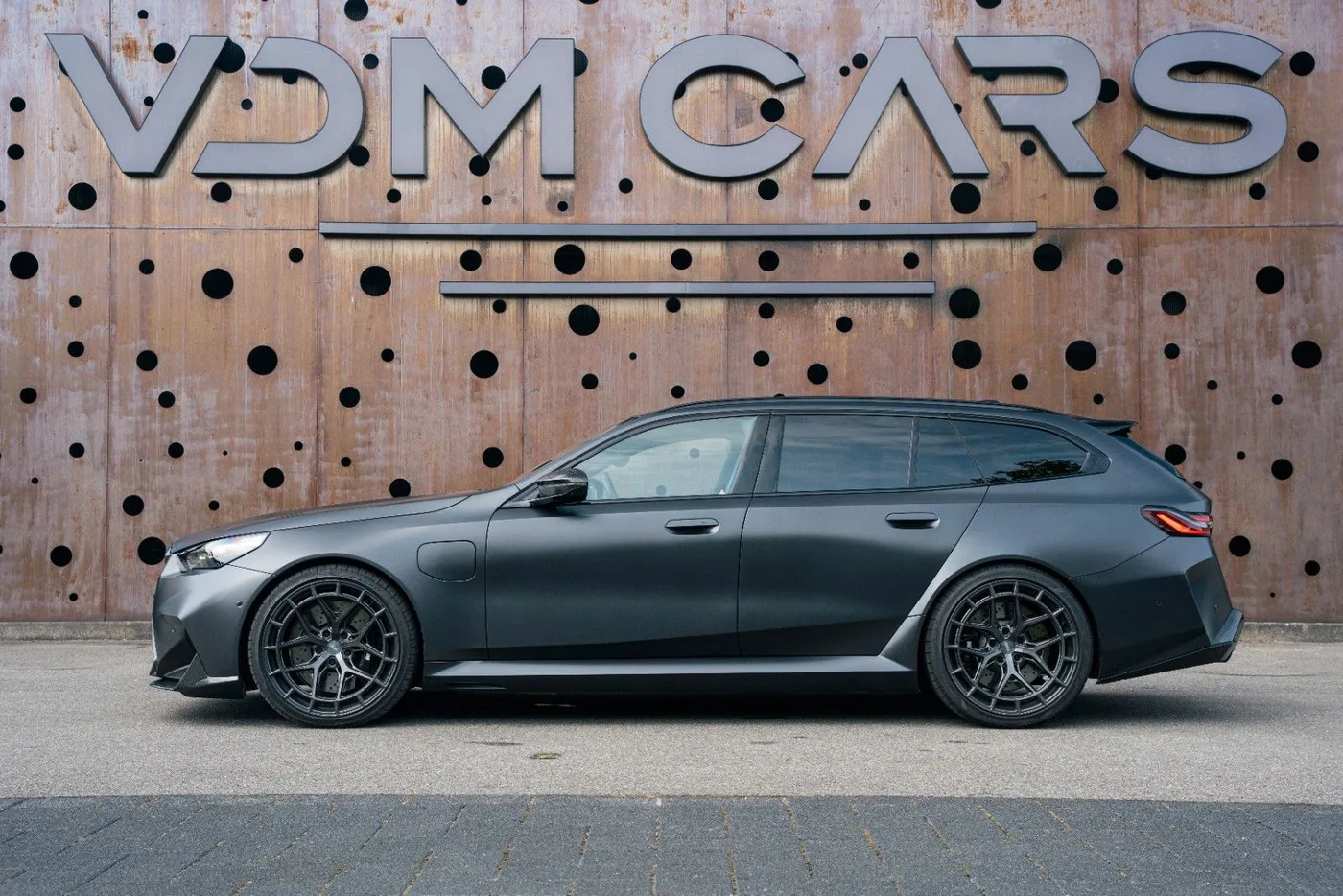 2025 BMW M5 Touring angeboten von einem Supersportwagenhändler in Gronau, Deutschland, Foto 5 von 25
