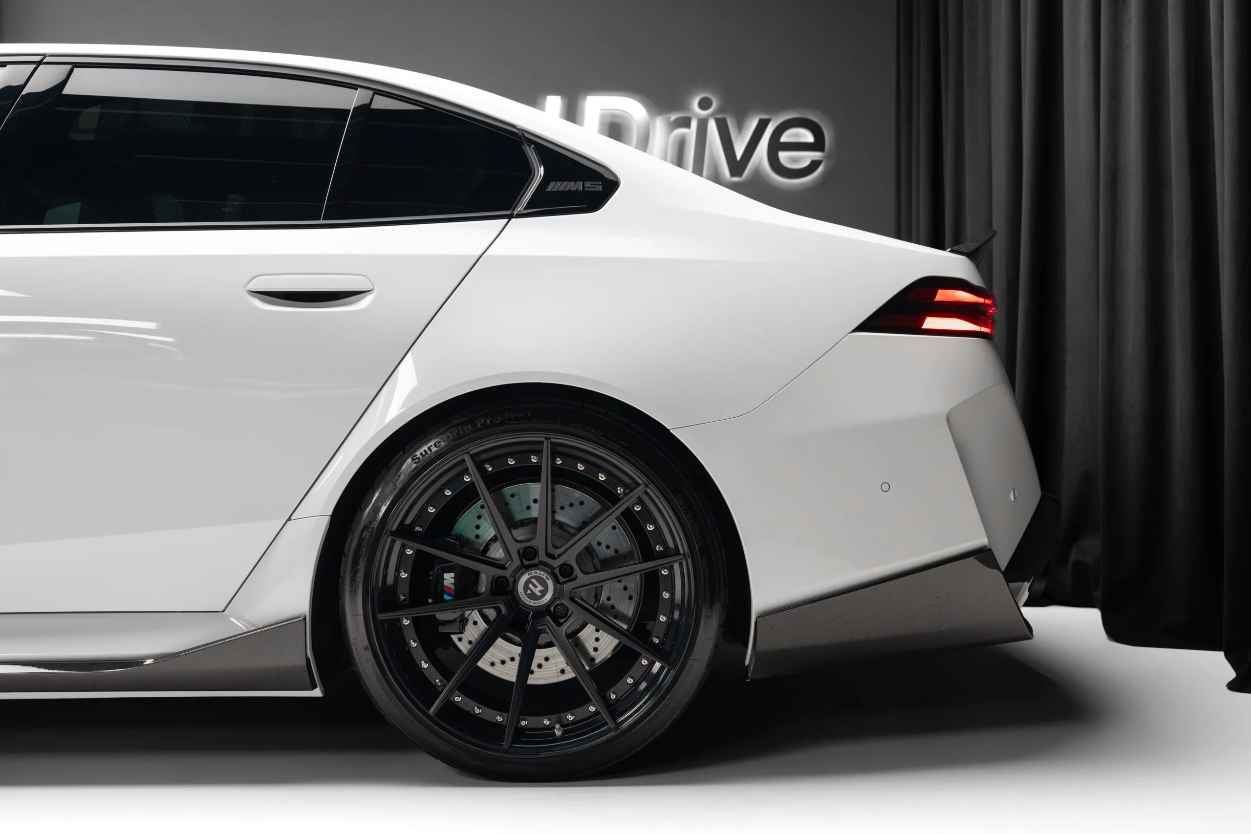 2025 BMW M5, 9/30