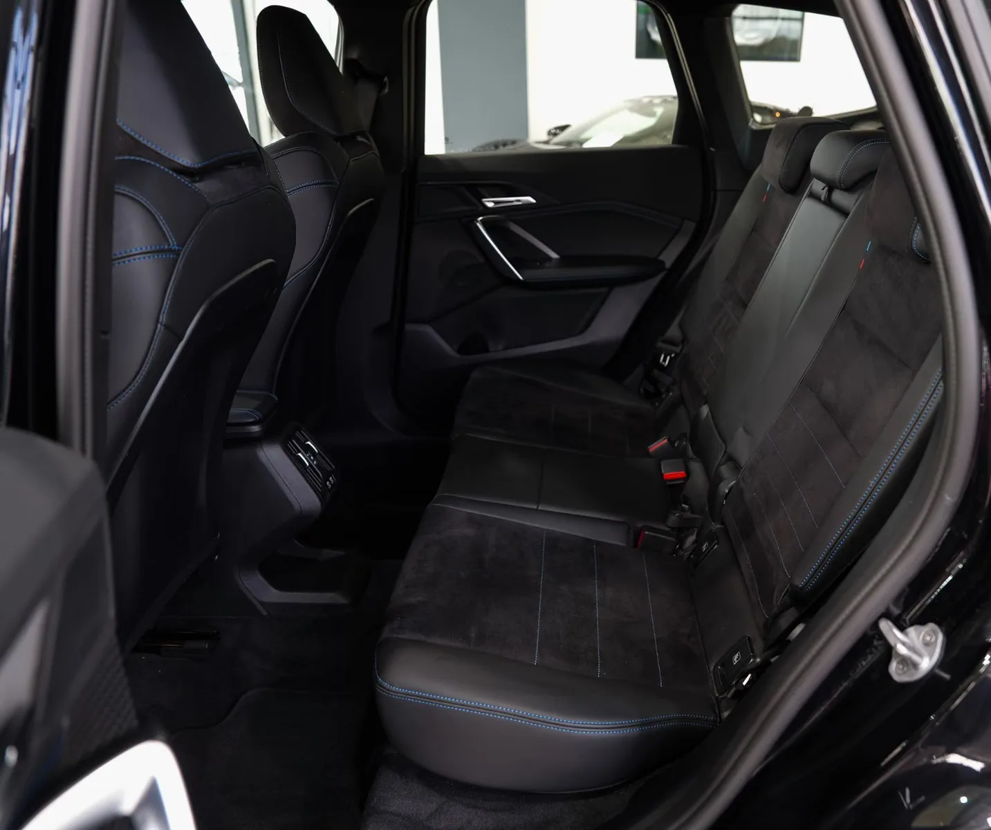 2025 BMW X1 xDrive20d, 13/25