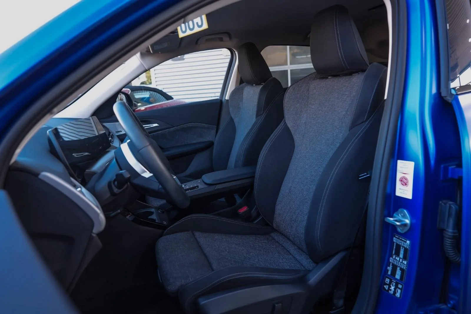 2025 BMW X2 xDrive20d, 13/30
