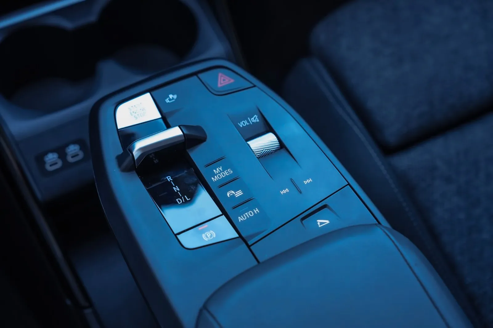2025 BMW X2 xDrive20d, 28/30
