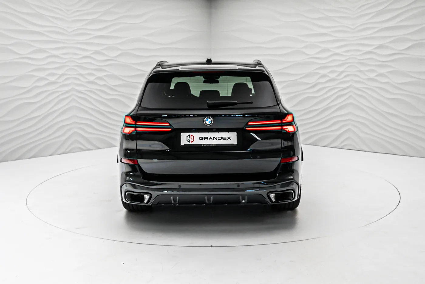 2025 BMW X5 offered by a specialist dealer in Sengenthal, Germany, photo 5 of 10