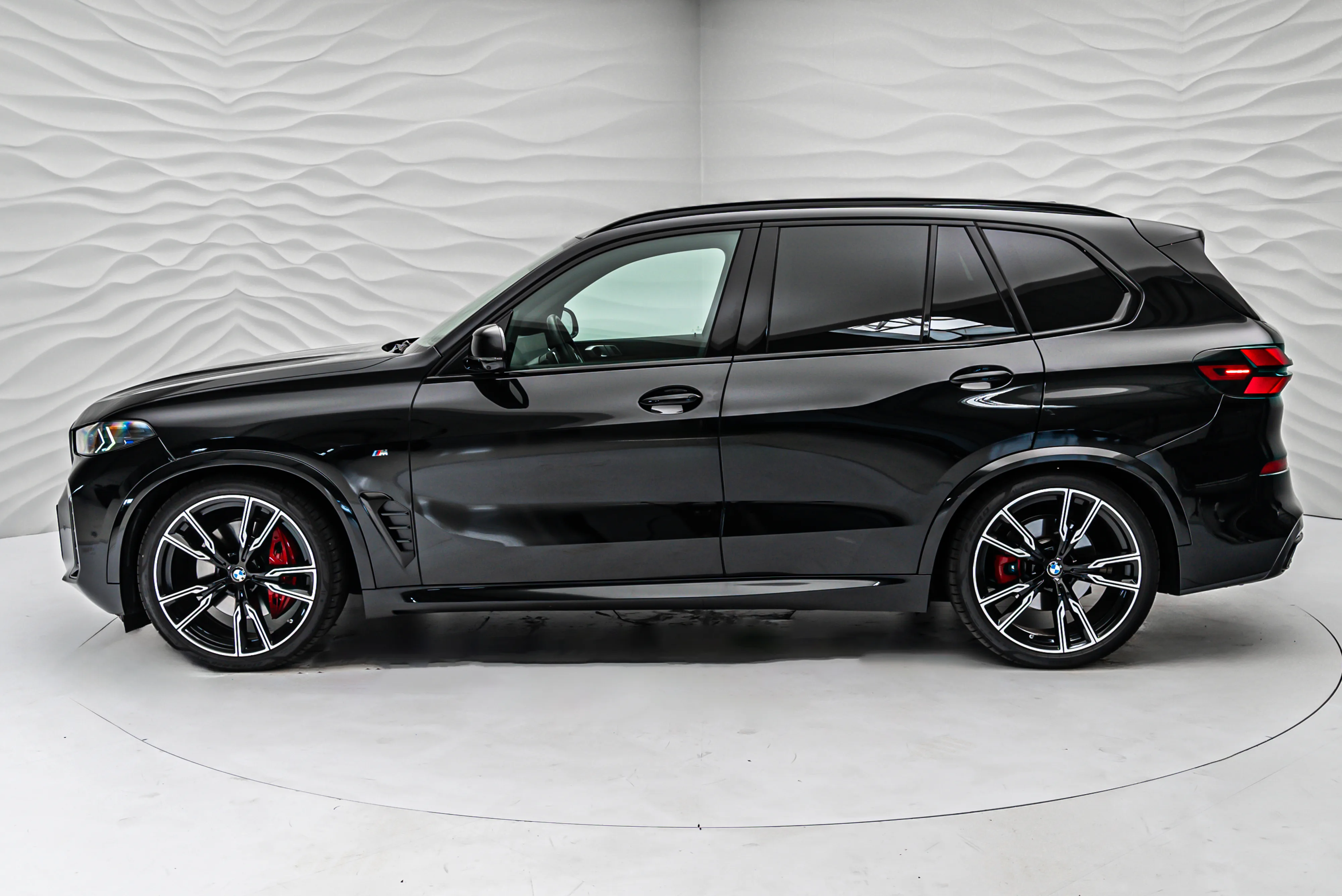 2025 BMW X5 M Sportpaket Pro, 3/30