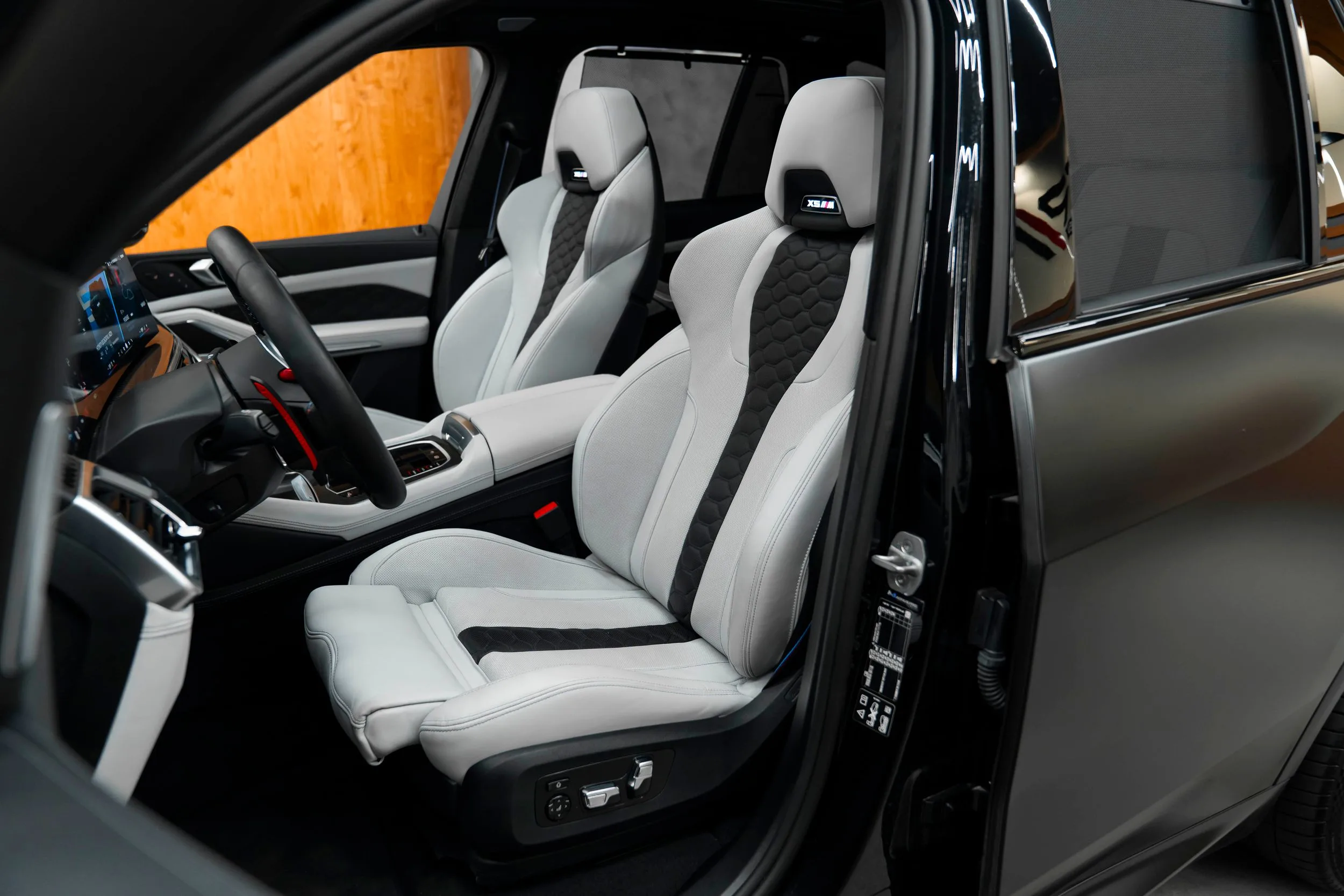 2025 BMW X5 M Competition, 6/27