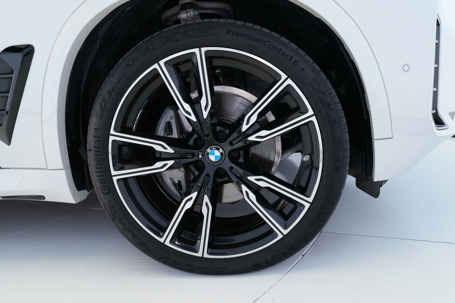 2025 BMW X5 xDrive40i, 13/14
