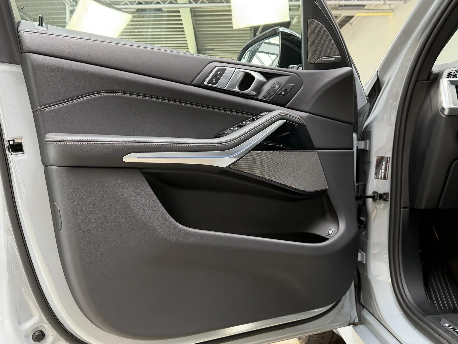 2025 BMW X5 xDrive50e M Sport Pro, 18/30